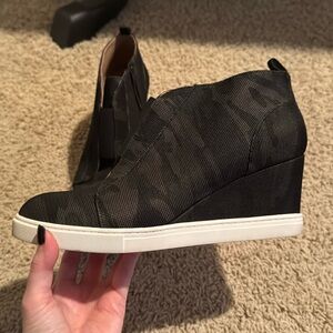 Camouflage Linnea Paolo Wedge Sneakers